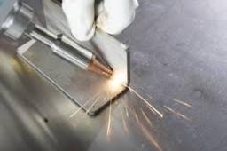 Laser Welding Machine Market trends align with lightweight materials usage in industrial production