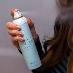 Dry Shampoo Market brand positioning strategies and influencer collaborations impacting product visibility