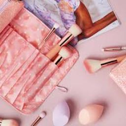 Makeup & Accessories Market forecast emphasizing emerging trends and growth potential internationally
