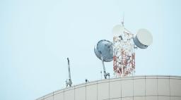 Antenna in Package (AiP) Market Innovation Fuels Advancements in Connected Vehicles and Wearables