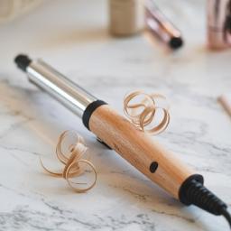 Curling Irons Market Facing Barriers Amid Competition, Pricing, and Regulatory Challenges